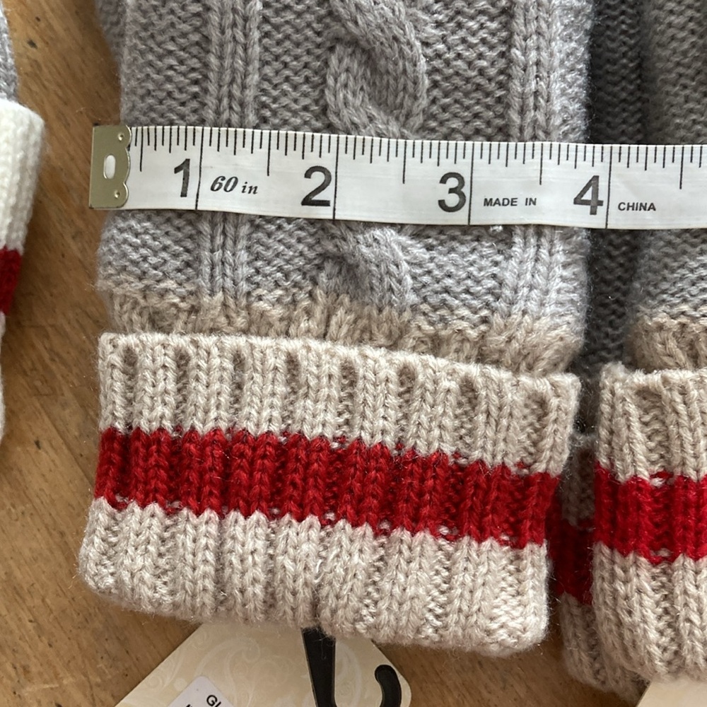 Cherie Bliss Cable Knit Tuque & Mitt Set – 1 Set (PomPom Hat + Mitts) - Picture 15 of 16